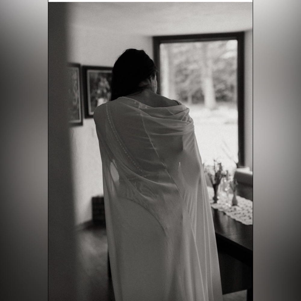 Berta Wedding Dress - Picture 8 of 9